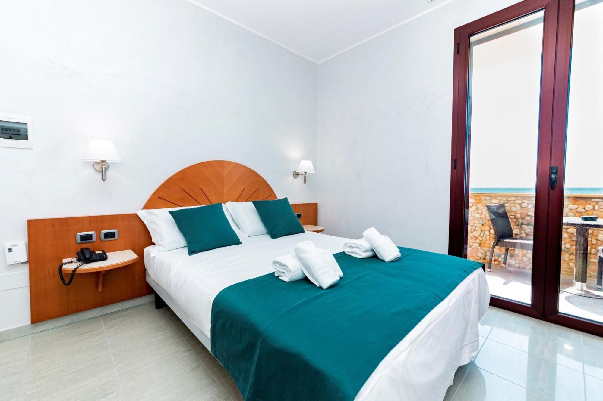 Hotel Alba トッレ・ラピッロ エクステリア 写真
