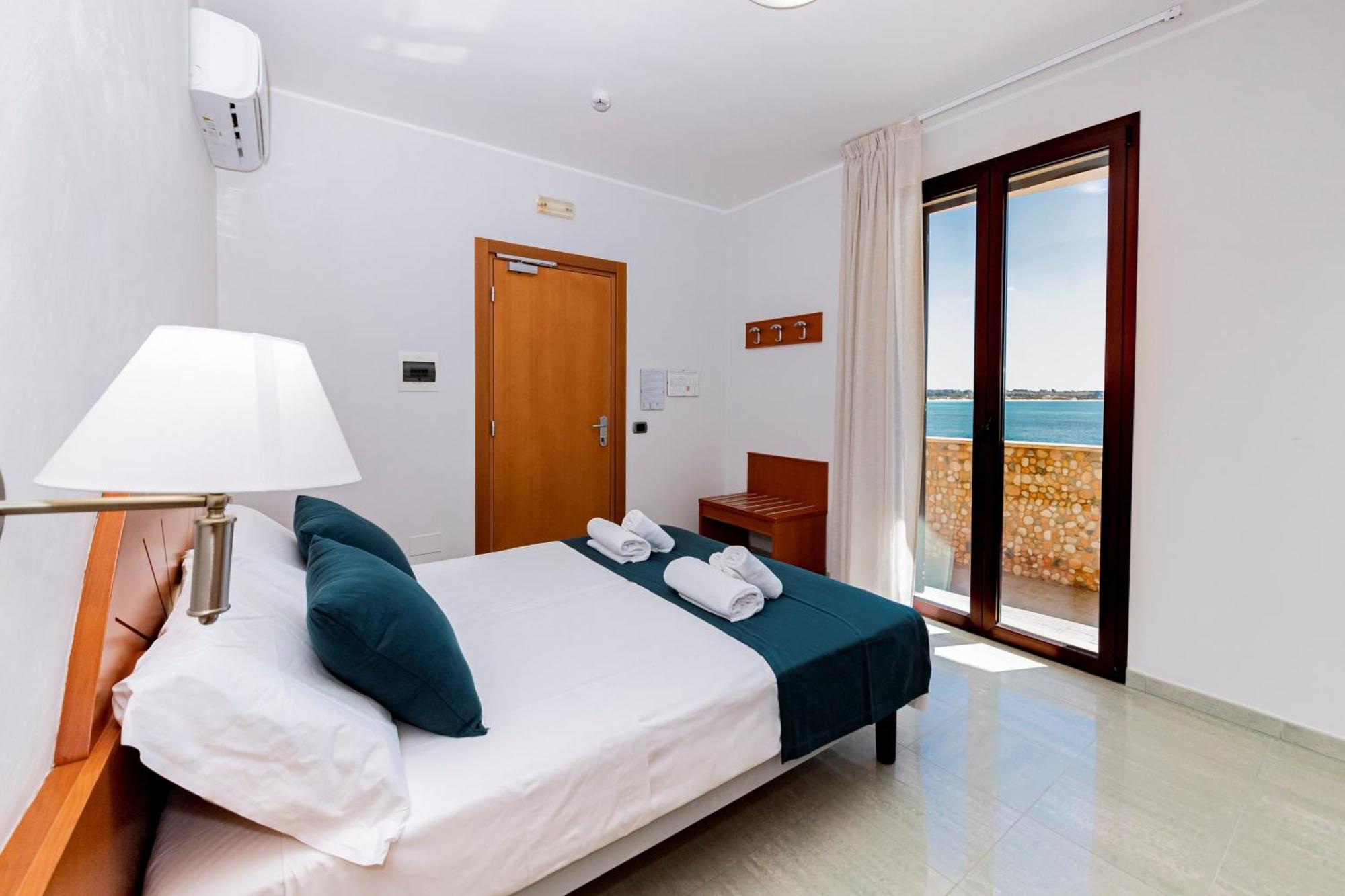 Hotel Alba トッレ・ラピッロ エクステリア 写真