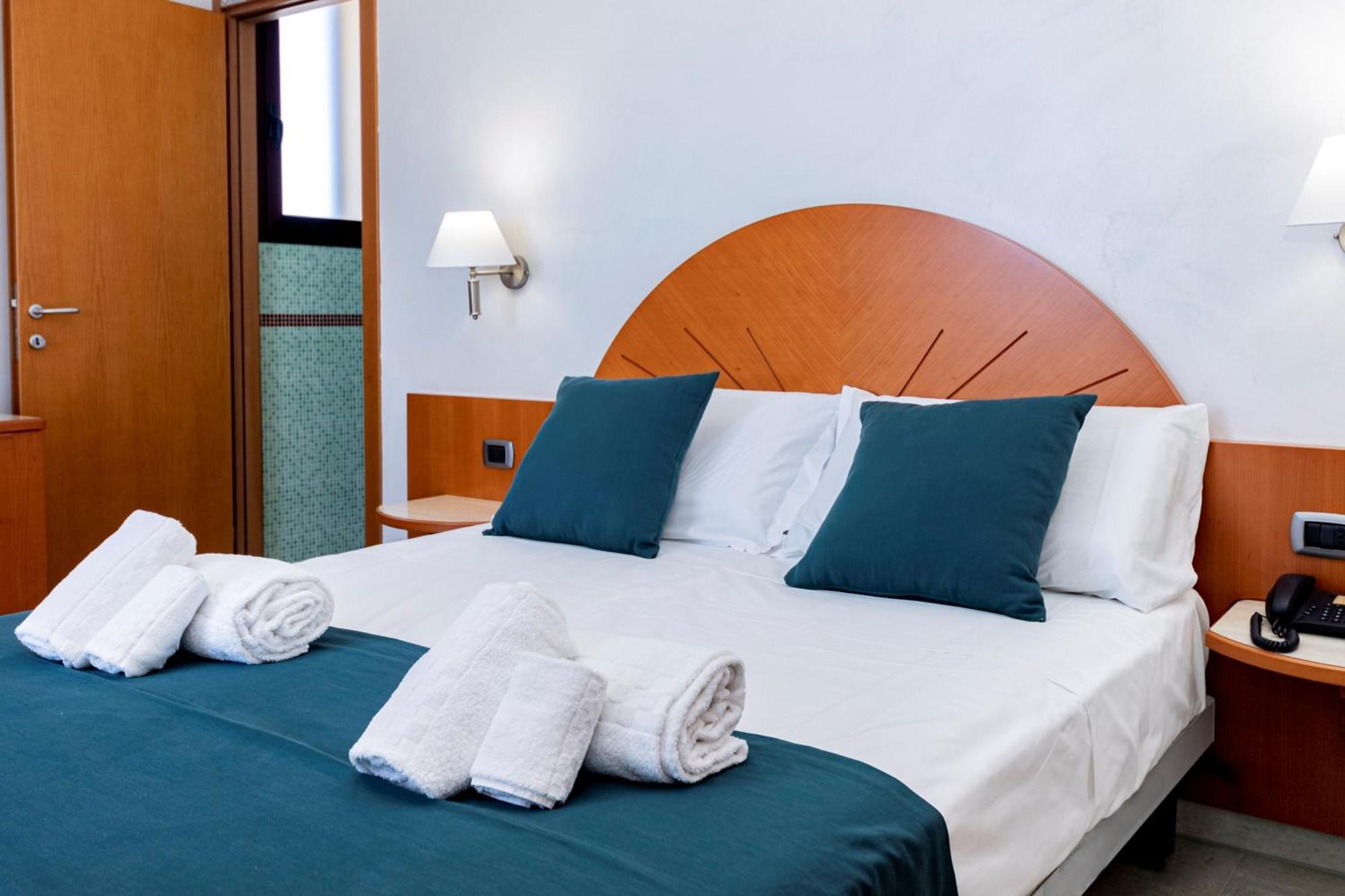 Hotel Alba トッレ・ラピッロ エクステリア 写真